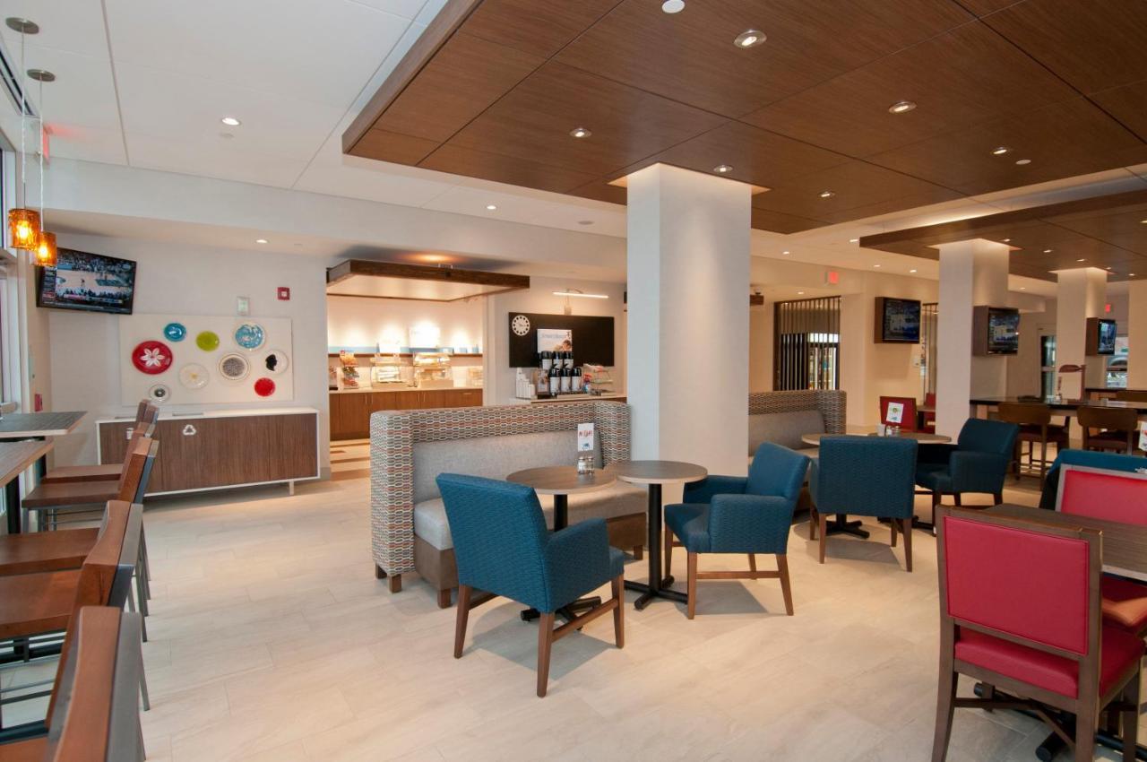 Hotel Express & By Ihg